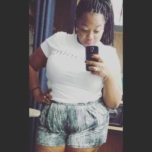 Meet your Posher, Dinesha